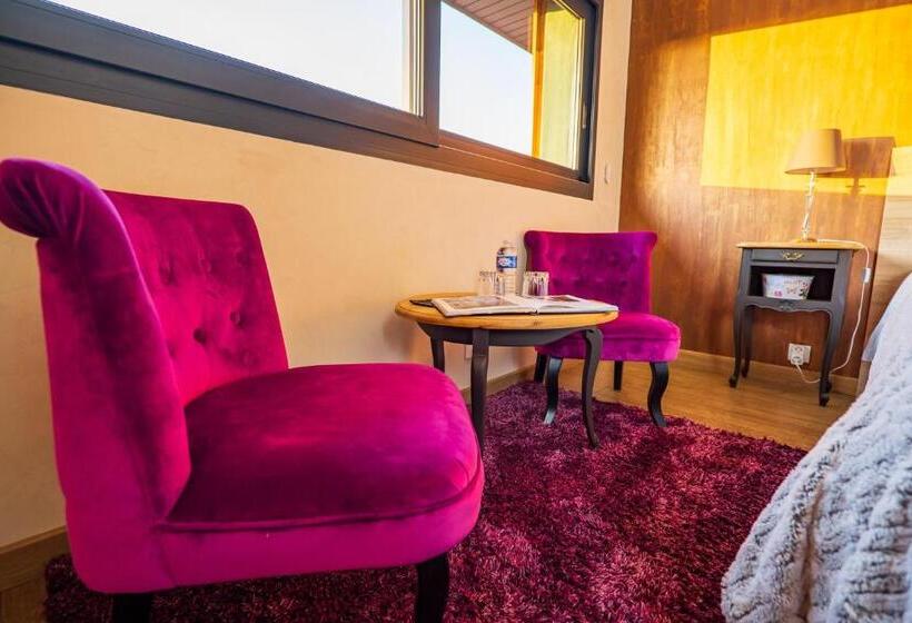 Семейное Студио, La Chambre Enchantée
