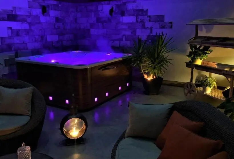 キングサイズベッドのスイートルーム, La Chambre Enchantée
