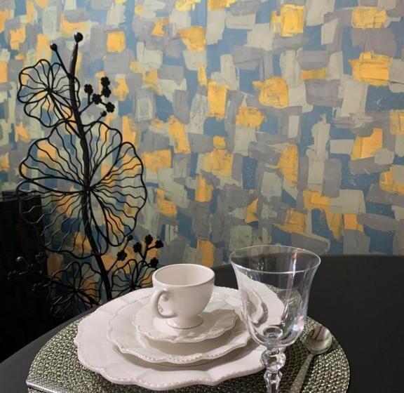 جناح سرير كينج, La Chambre Enchantée