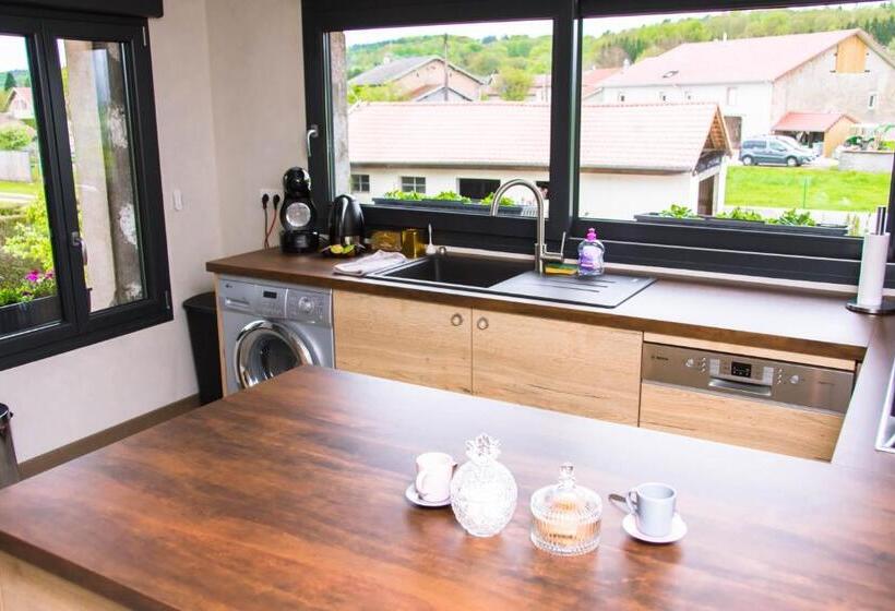 إستديو عائلى, La Chambre Enchantée