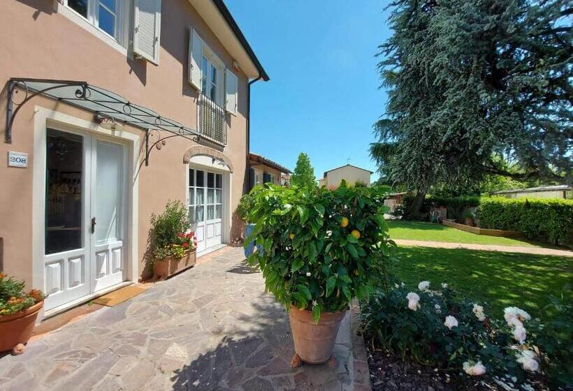 اتاق استاندارد سه نفره, Da Mati E Marta