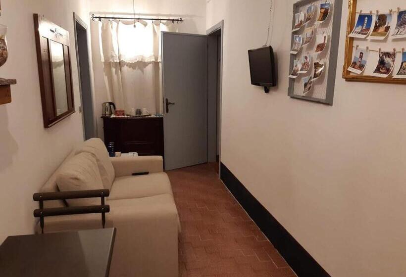 اتاق استاندارد سه نفره, Da Mati E Marta