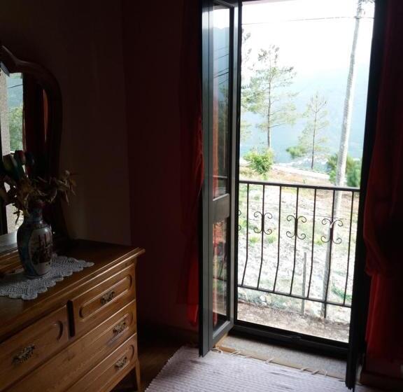 Семейный Номер Вид на Горы, Gite Cantinho Davo