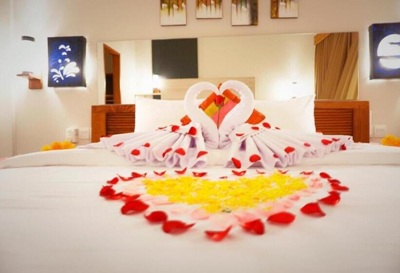 اتاق لوکس با بالکن, Indah Bali Guesthouse
