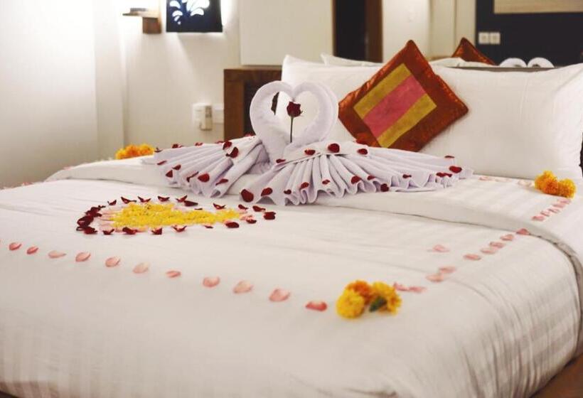 اتاق لوکس با بالکن, Indah Bali Guesthouse