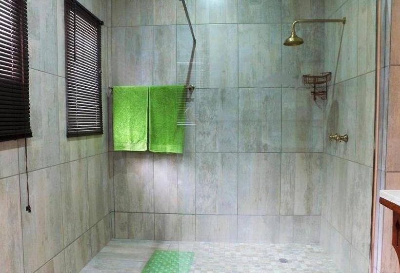 스위트, Kruger S Guest House