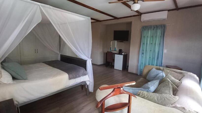 スイート, Kruger S Guest House