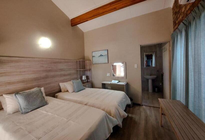 プールビュースタンダードルーム, Kruger S Guest House