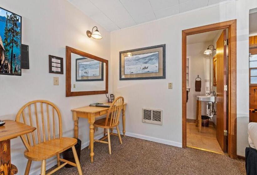 غرفة كلاسيكية رباعية, Mother Nature S Inn