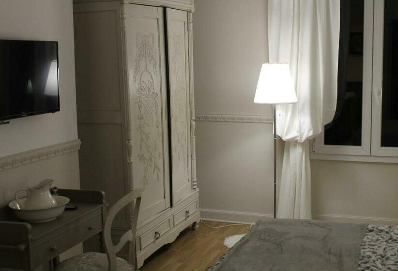 Номер Deluxe, Domaine La Garence