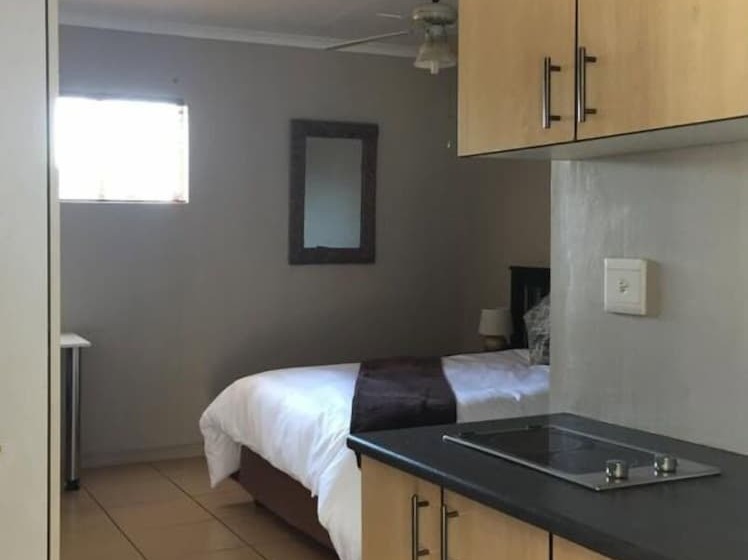 اتاق لوکس, African Kingdom Guest House