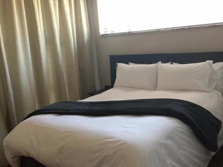 اتاق لوکس, African Kingdom Guest House