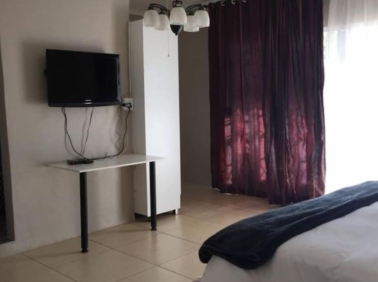 اتاق لوکس, African Kingdom Guest House