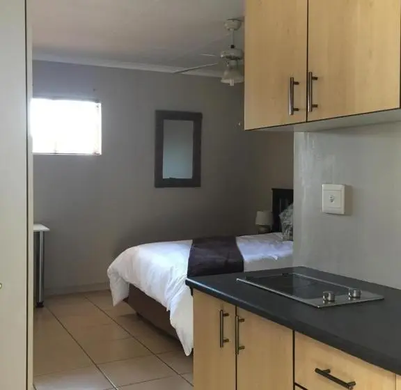デラックスルーム, African Kingdom Guest House