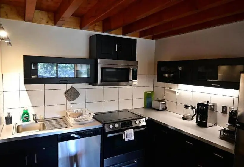 １ベッドルームアパートメント, Red Cariboo Apartments