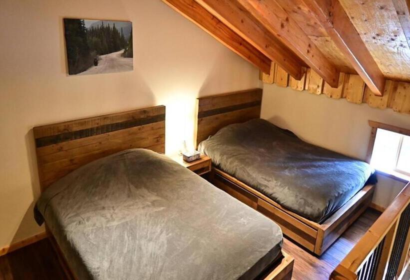 Апартаменты 1 Спальня, Red Cariboo Apartments