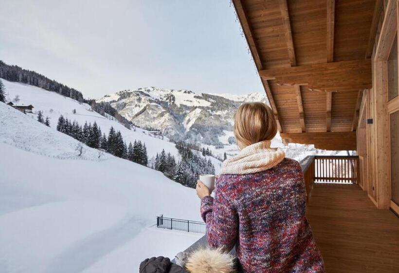 غرفة قياسية مزوَّدة بشُرفة, Berglodge Grossarl