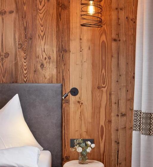 غرفة قياسية مزوَّدة بشُرفة, Berglodge Grossarl