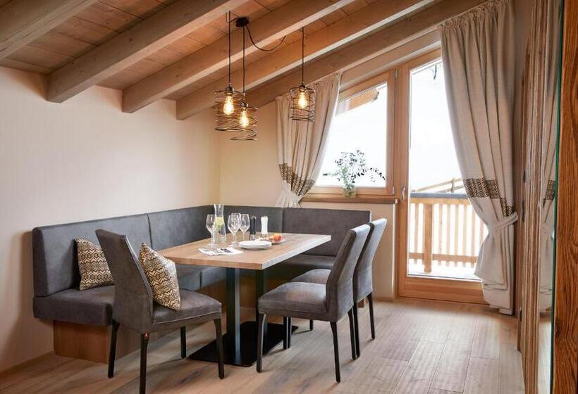 شقة غرفة نوم واحدة مزودة بشُرفة, Berglodge Grossarl