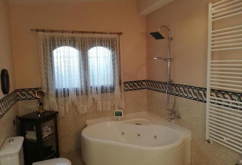 스탠다드 룸 킹사이즈 침대, Villa Luisa