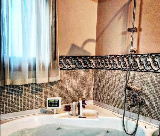 스탠다드 룸 킹사이즈 침대, Villa Luisa