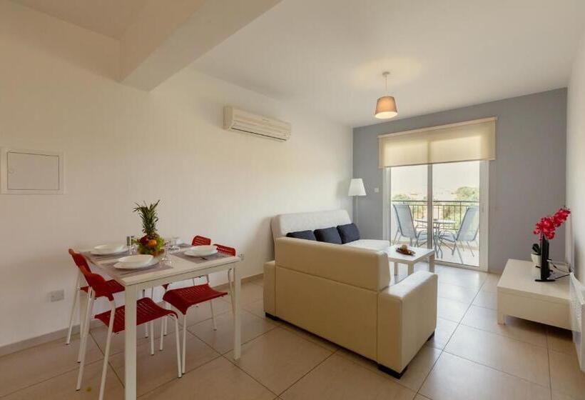 带2个卧室的公寓, Oceania Bay Village