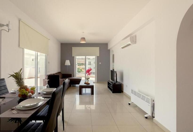 带1个卧室的顶楼公寓, Oceania Bay Village