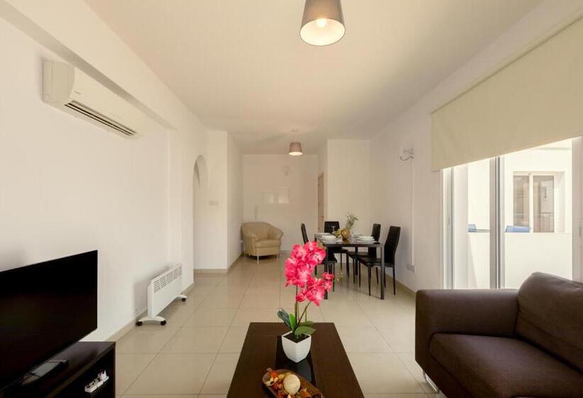 带1个卧室的顶楼公寓, Oceania Bay Village