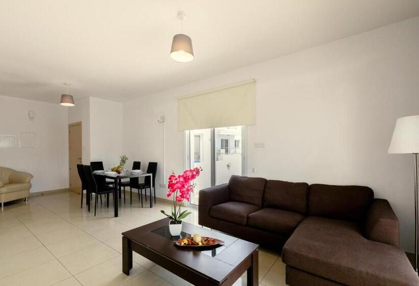 带1个卧室的顶楼公寓, Oceania Bay Village