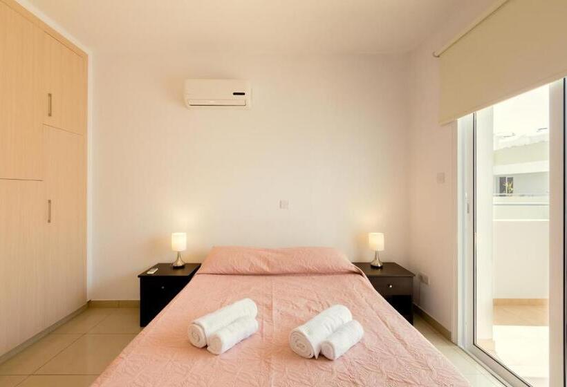 带1个卧室的顶楼公寓, Oceania Bay Village