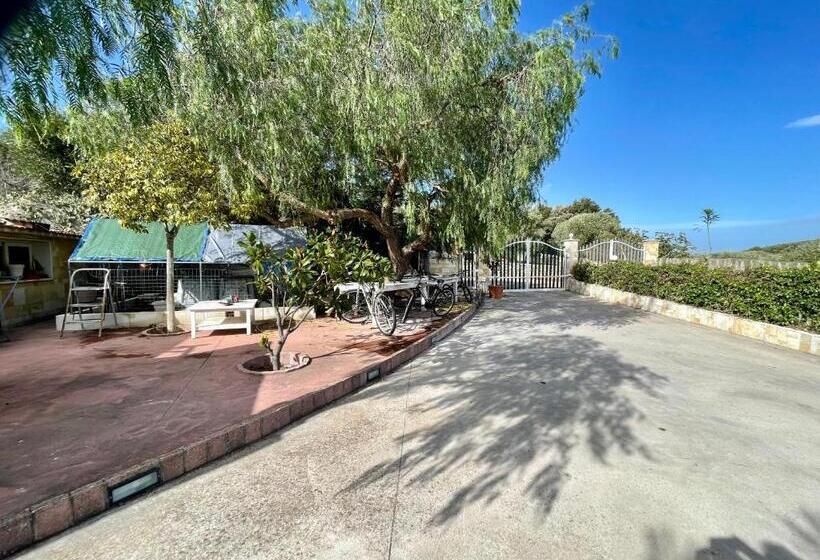 خانه 2 خوابه, Music House Alle Grotte