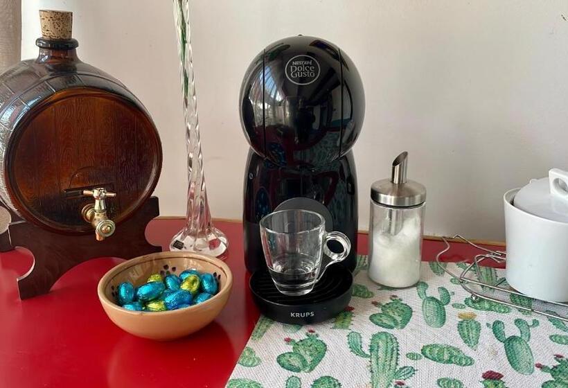 سوییت خانوادگی, Music House Alle Grotte