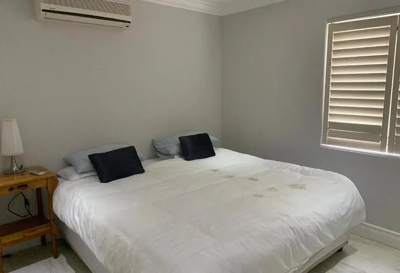 Perhesviitti, Oceansnest Guest House