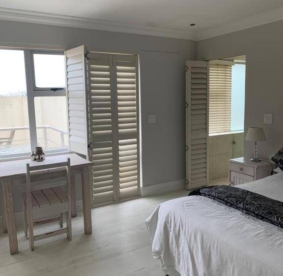 Family Suite, Oceansnest Guest House