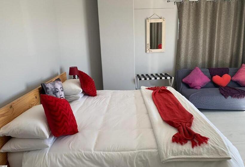 חדר דלוקס עם מיטת קינג, Oceansnest Guest House