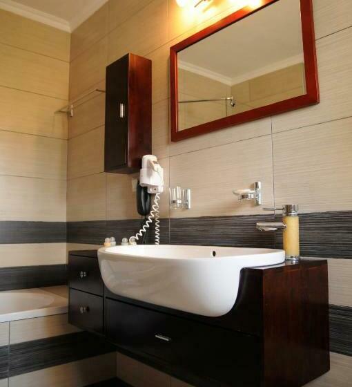 디럭스 룸, Chrispy Waterpark Resort