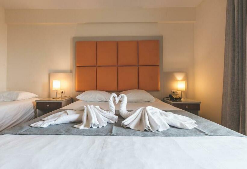 디럭스 룸, Chrispy Waterpark Resort