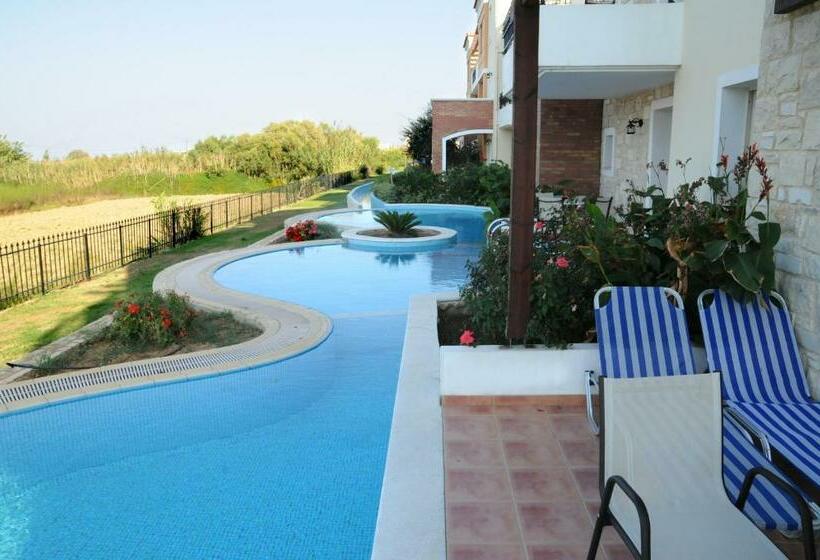 디럭스 룸, Chrispy Waterpark Resort