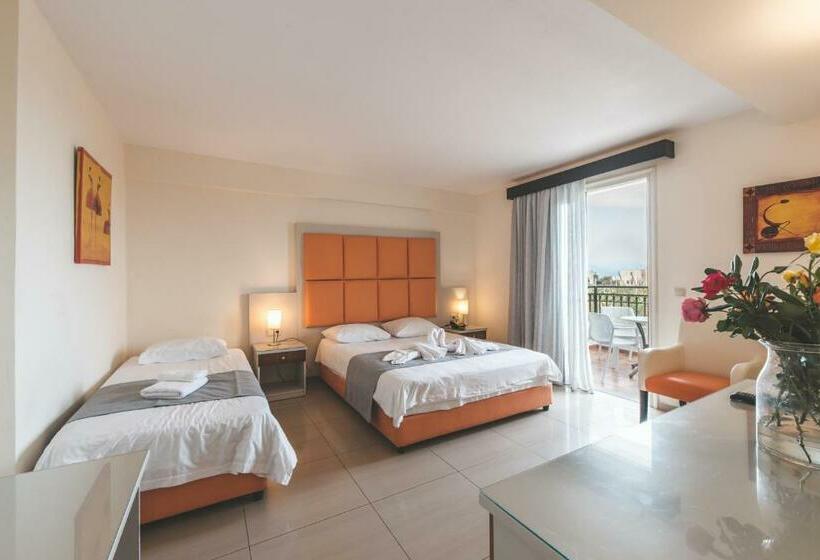 디럭스 룸, Chrispy Waterpark Resort