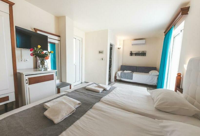 Трехместный Номер Superior, Chrispy Waterpark Resort