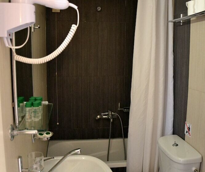 이코노미 룸, Chrispy Waterpark Resort