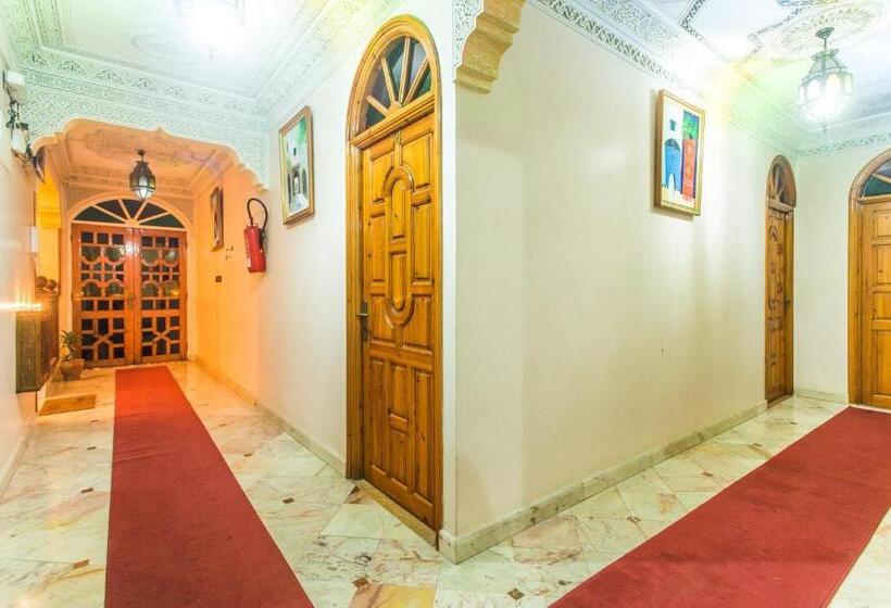 חדר סטנדרט לארבעה, Borj Mogador