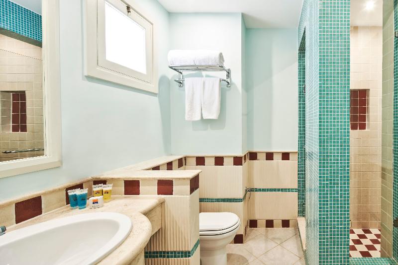 جناح جونيور, Fanadir Hotel El Gouna