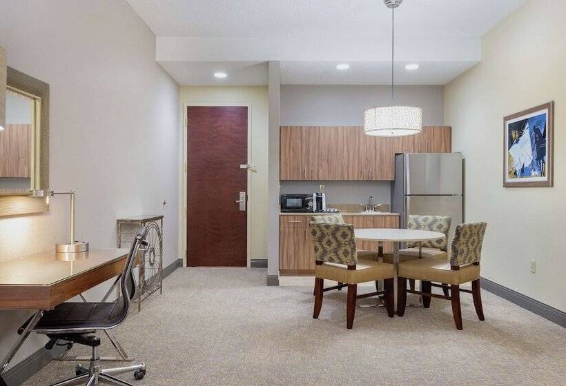 جناح, Hampton Inn & Suites Wellington