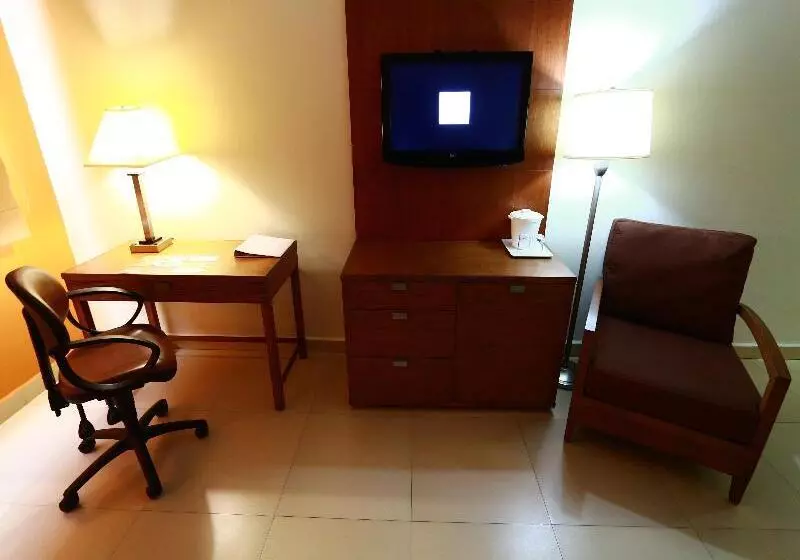 キングサイズベッドのスタンダードルーム, La Venta Inn Villahermosa