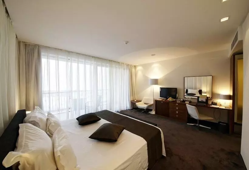 اتاق استاندارد با چشم‌انداز دریا, Lighthouse Golf & Spa
