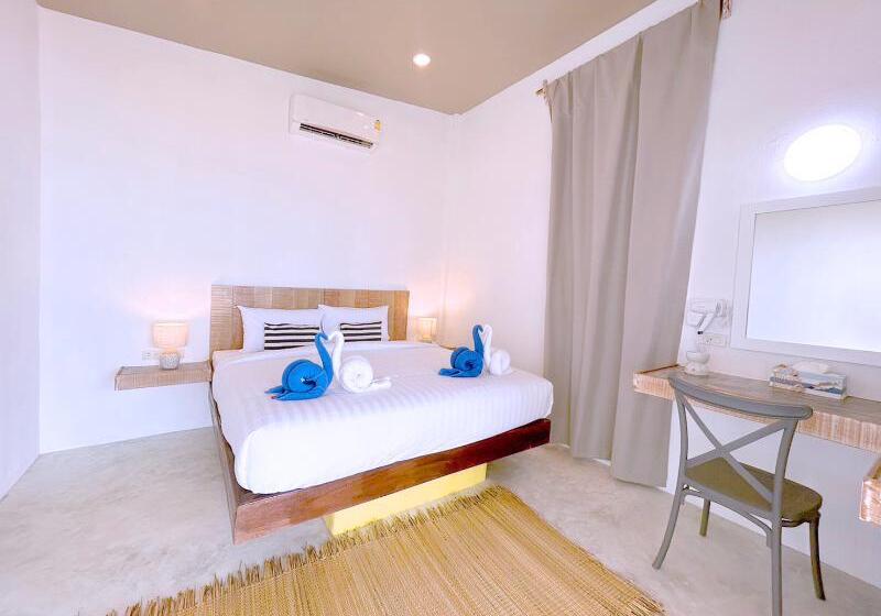 高级洋房, Lime N Soda Beachfront Resort