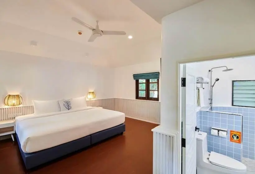 بانگلوی سوپریور, Lub D Koh Tao Tanote Bay