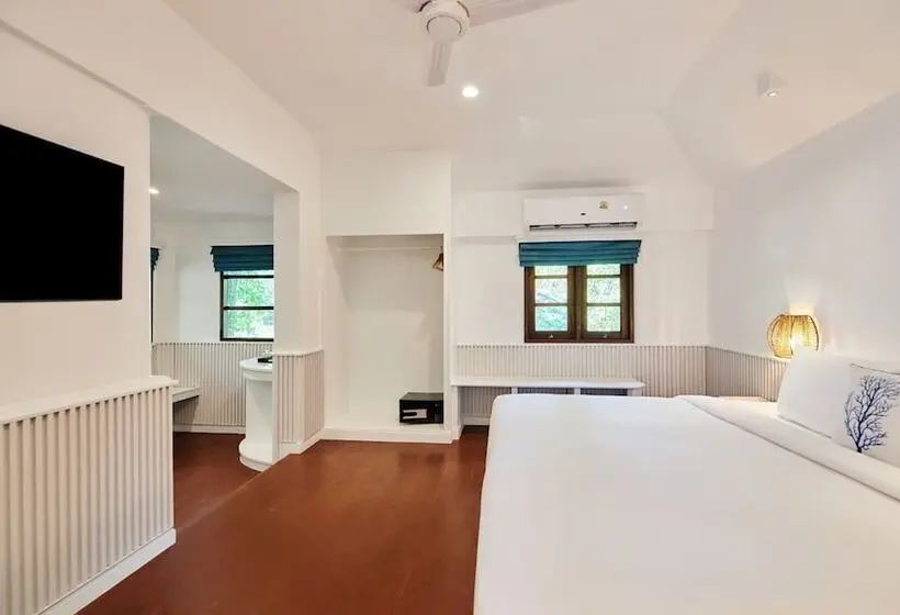 بانگلوی سوپریور, Lub D Koh Tao Tanote Bay