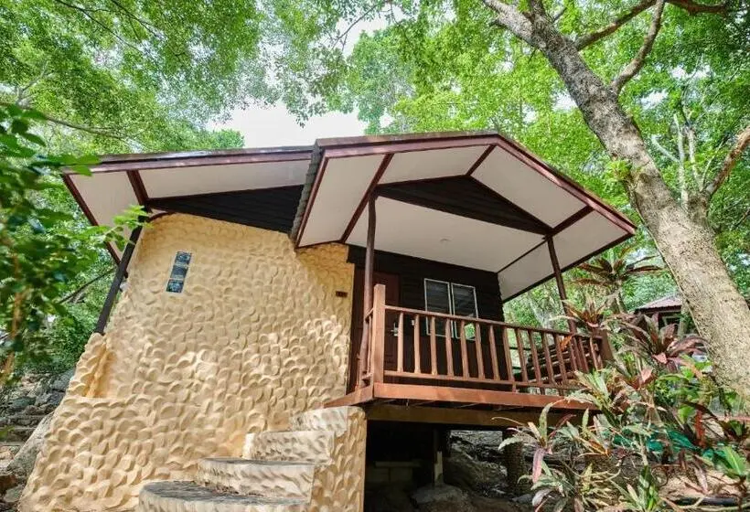 بنگله خانوادگی, Lub D Koh Tao Tanote Bay